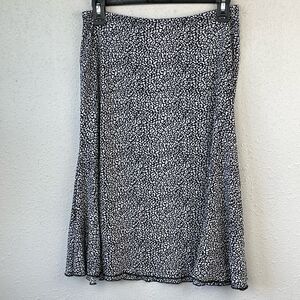EUC Passports Womens Black and White Animal Print Midi Skirt Size S